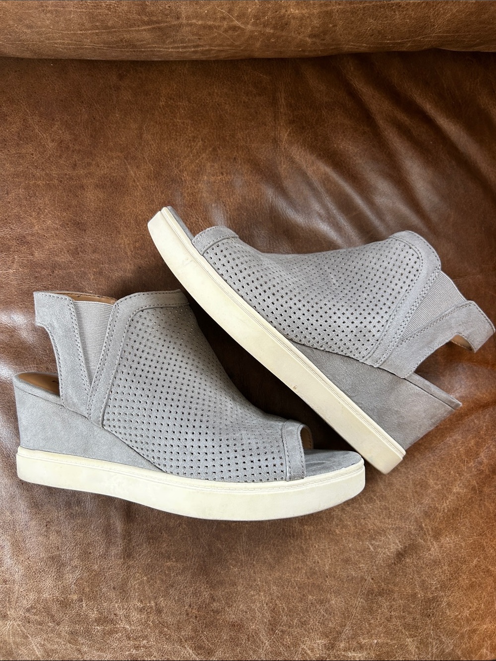 Women's Gray Perforated Wedge Slingback Sneakers